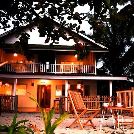 Hotel Crow'S Nest Tua Pejat Exterior foto