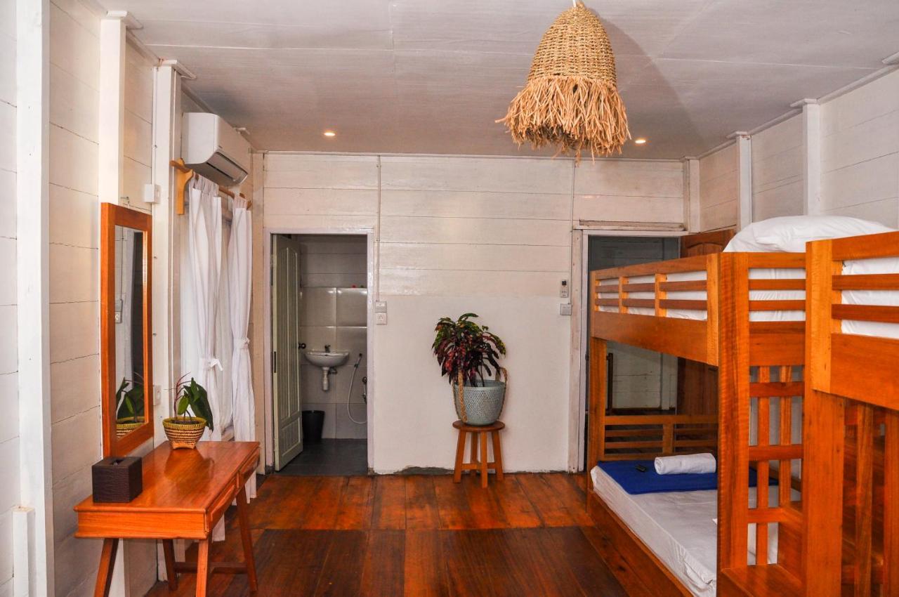 Hotel Crow'S Nest Tua Pejat Exterior foto